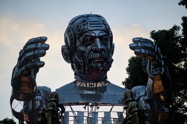 Снимки: Reuters