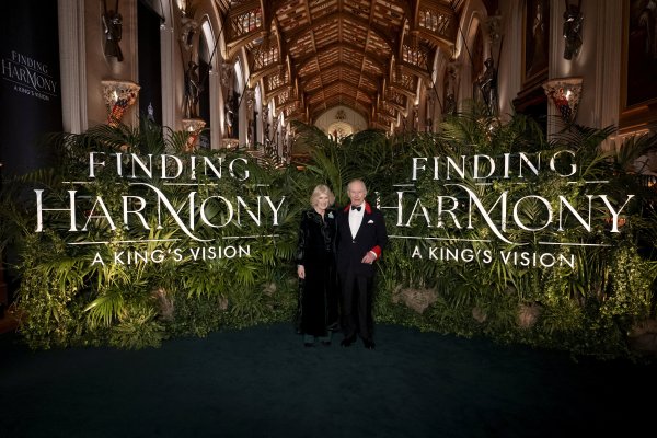 Снимки: Reuters