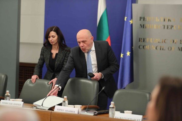 Димитър Кьосемарлиев, Dnes.bg