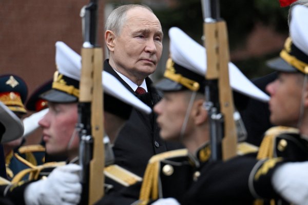 Снимки: Reuters