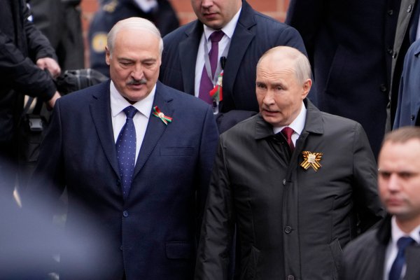 Снимки: Reuters