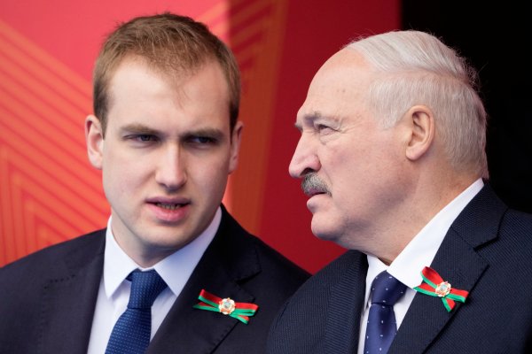 Снимки: Reuters