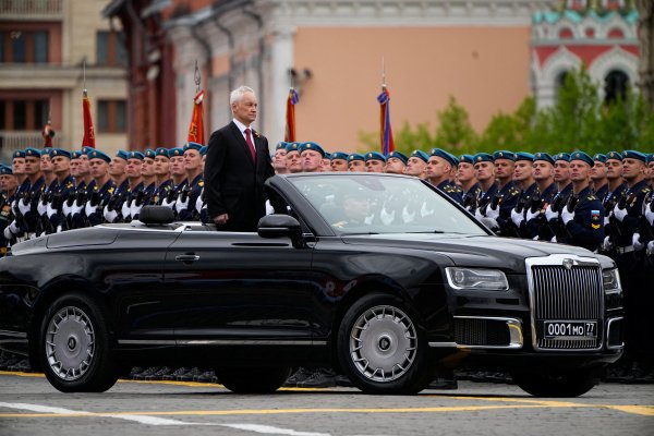 Снимки: Reuters