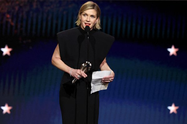 Снимки: Reuters