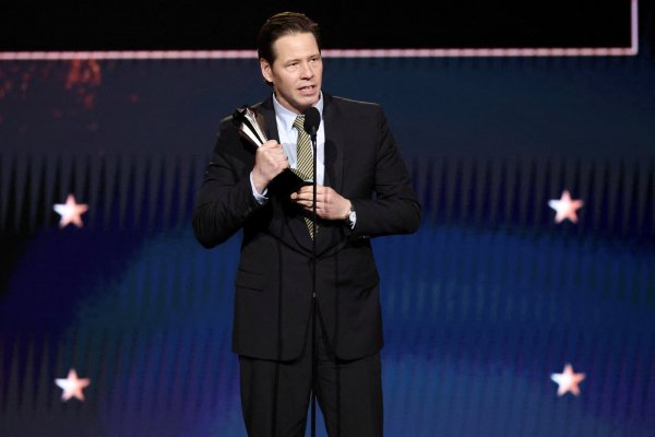 Снимки: Reuters