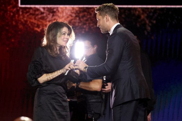 Снимки: Reuters