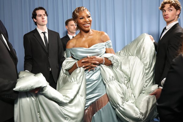 Серина Уилямс на Met Gala 2025 в музея на изкуствата &bdquo;Метрополитън&ldquo; на 5 май 2025 г. в Ню Йорк. Снимка: Майк Копола/MG25/Getty Images за The Met Museum/Vogue)