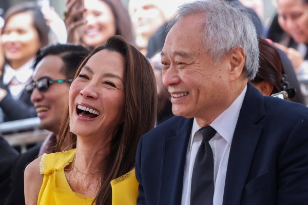 Снимки: Reuters