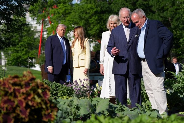 Снимки: Reuters