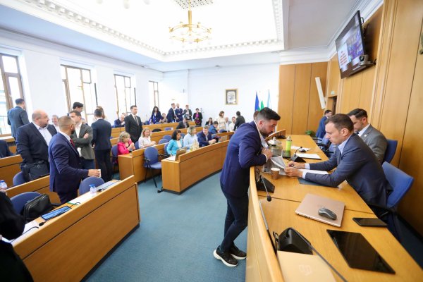 Димитър Кьосемарлиев, Dnes.bg