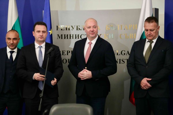 Димитър Кьосемарлиев, Dnes.bg