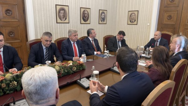 Димитър Кьосемарлиев, Dnes.bg