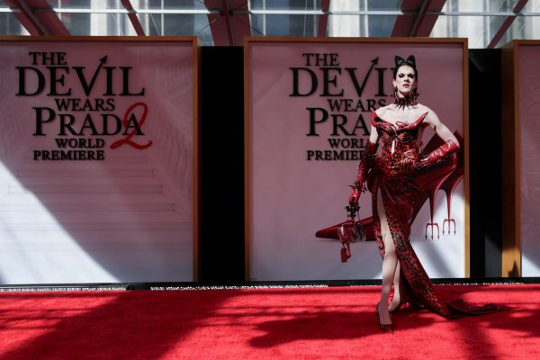 Снимки: Reuters