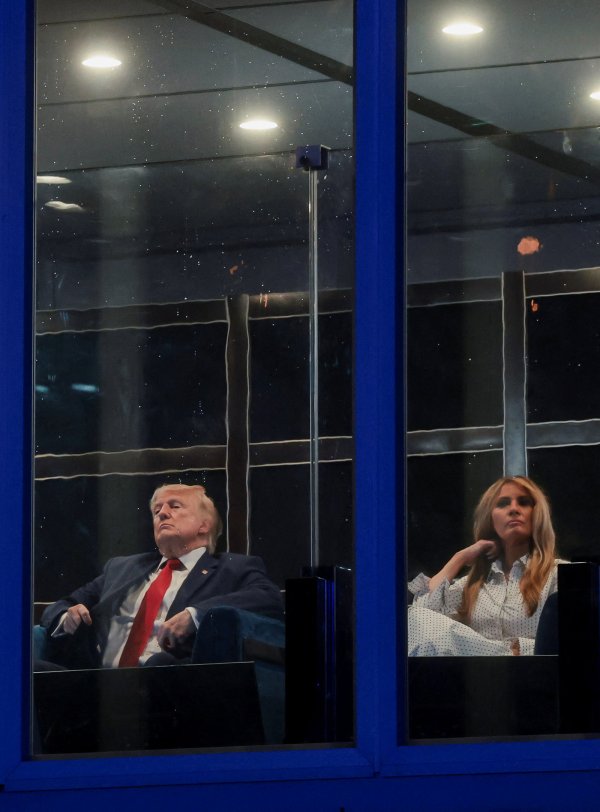 Снимки: Reuters