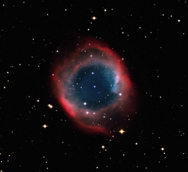 Планетарната мъглявина Охлюв - NGC 7293 във Водолей. Снимка: НАО Рожен