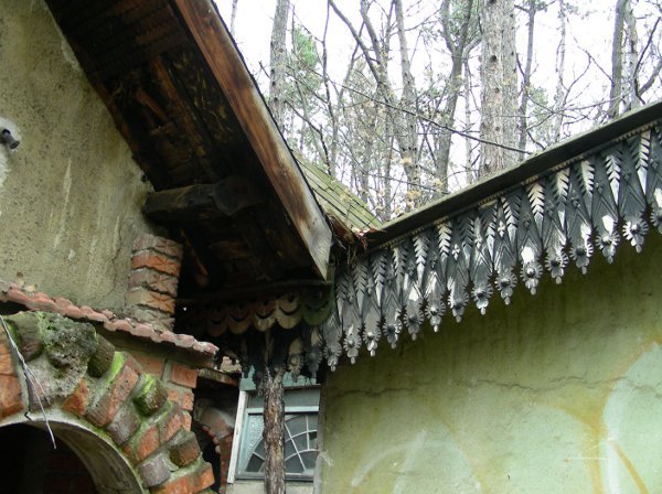 Отломките, които са останали след махането на замъка. Снимка: Сюзан Кьорова