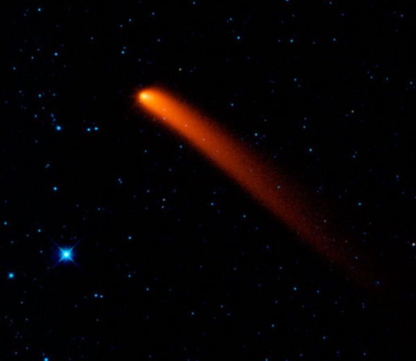 Кометата C/2007 Q3 (Siding Spring). Снимка: NASA/JPL-Caltech/UCLA