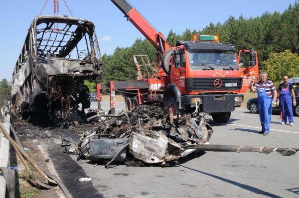Движението в района е отклонено. Снимка: Булфото