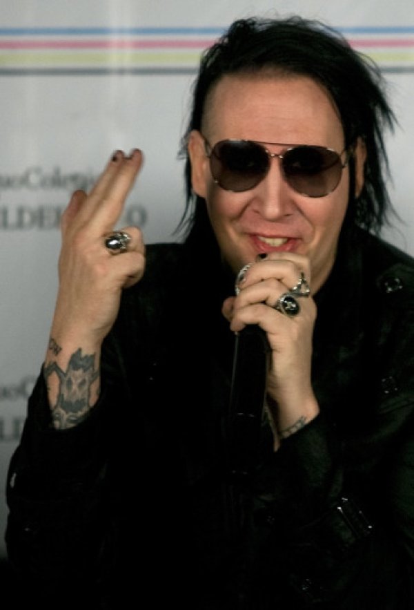 Американската рок звезда Мерилин Менсън говори по време на пресконференция в Мексико сити. Снимка: БТА