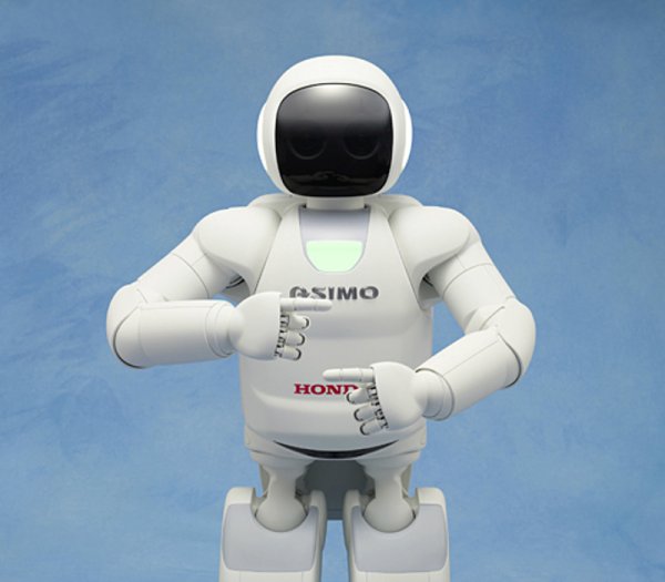 А тук  ASIMO обяснява, че "говори" на жестомимичен език. Снимка: Honda Robotics
