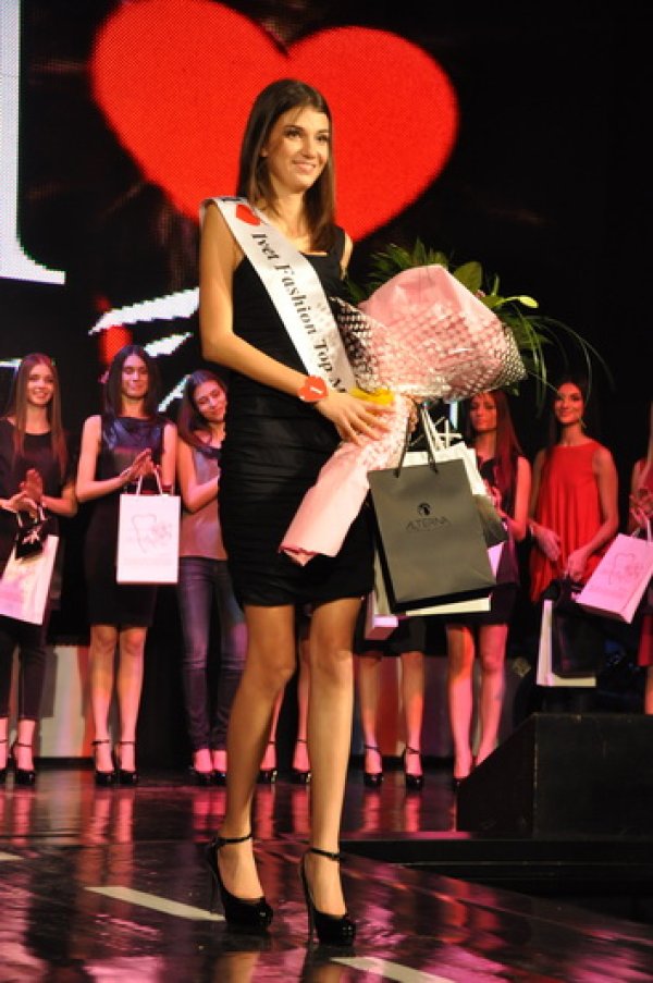 Веселина Бенчева от Бургас, трета подгласничка, развали хегемонията на столичанки. Снимка: Dnes.bg