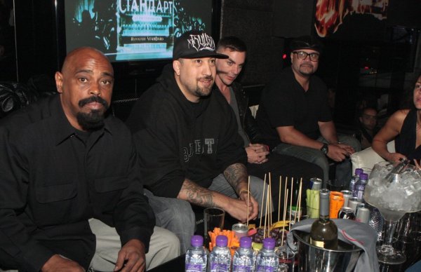 Cypress Hill се забавляваха в края на лятото в едно от ВИП сепаретата. Снимка: Булфото