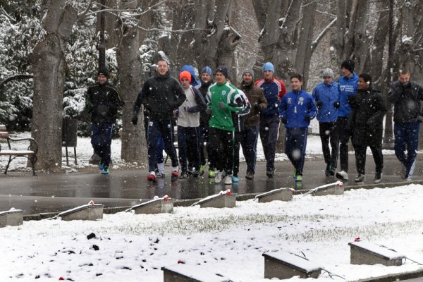 Някои дори спортуваха в Морската градина. Снимка: БТА