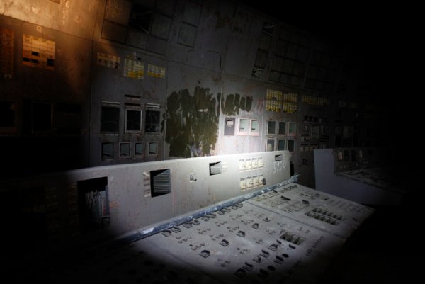 Така изглежда контролния център на повредения четвърти реактор. Снимка: Reuters