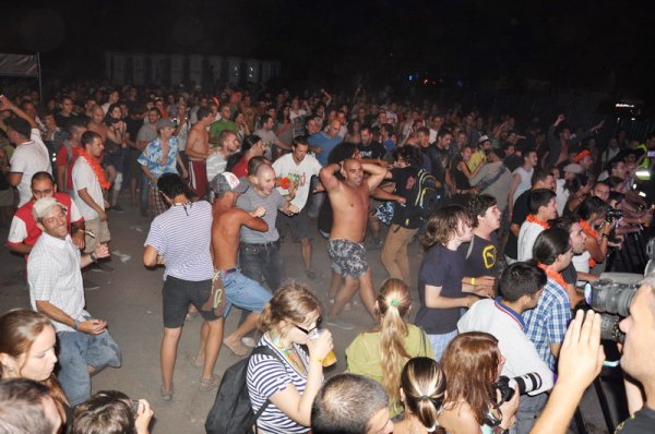 Рокаджиите спретнаха подобаващо пого. Снимка: Dnes.bg