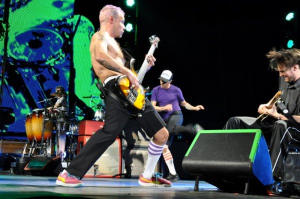 Red Hot в типичния си стил трудно се задържаха на едно място. Снимка: Dnes.bg