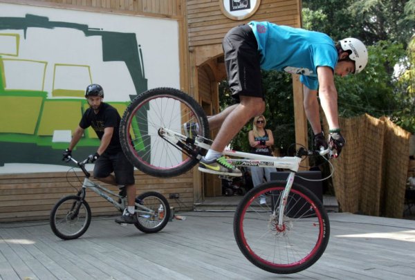 Качиха се на сцената. Снимка: ON Fest, Антон Чалъков