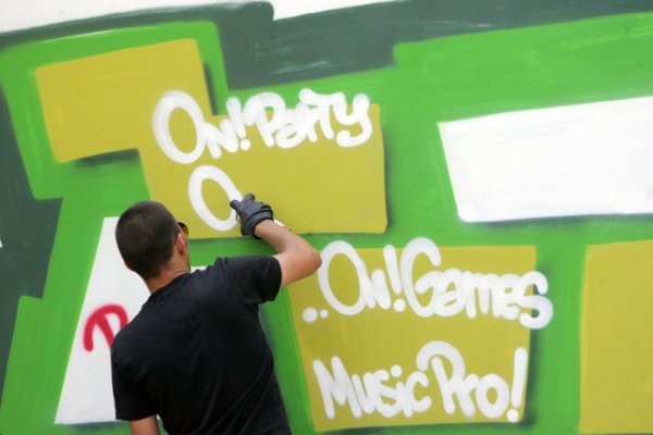 Графитите са почти готови. Снимка: ON Fest, Антон Чалъков