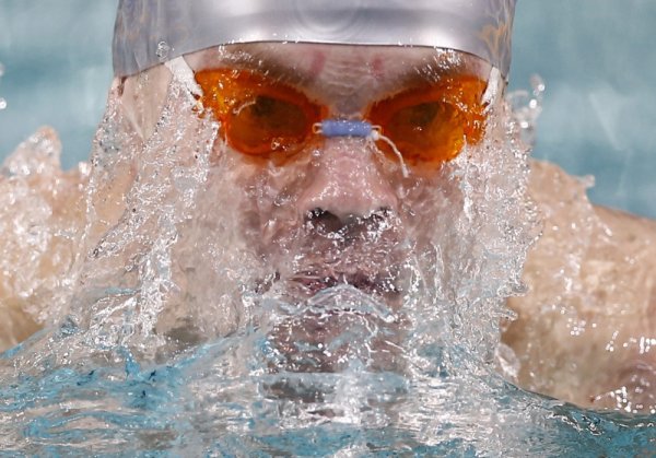 Плувец по време на европейското първенство във Франция. Снимка: БТА