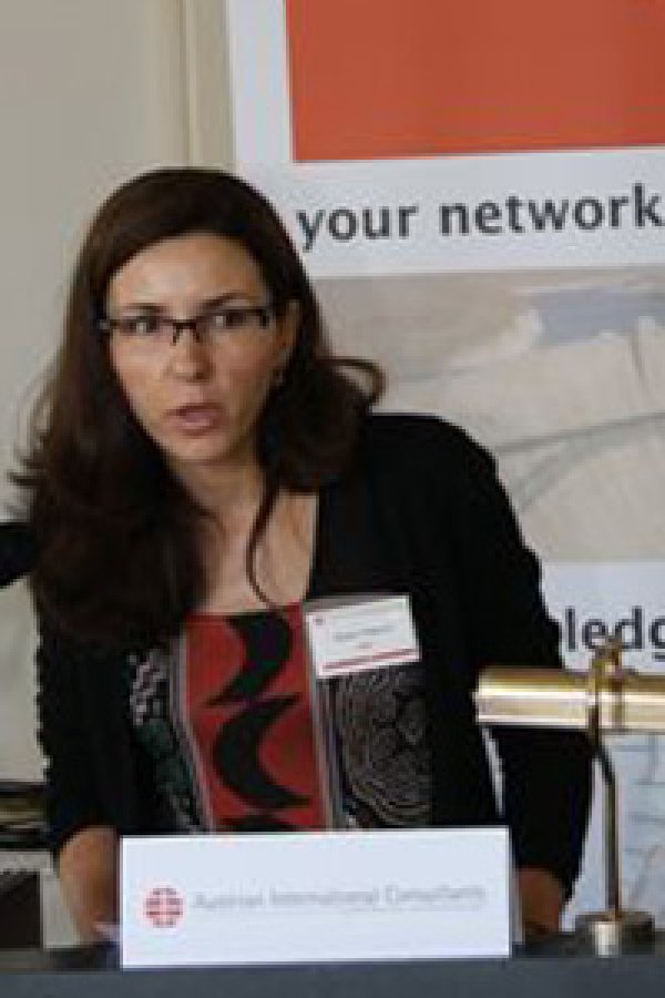 Илияна Цанова, вицепремиер по управление на средствата от Европейския съюз Снимка: Austrian International Consultants