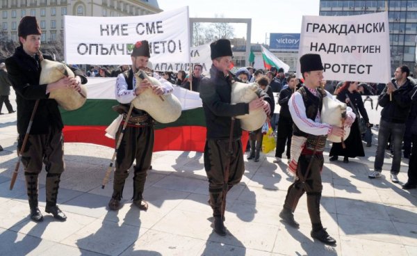 Гайди начело на протеста в Пловдив Снимка: БТА