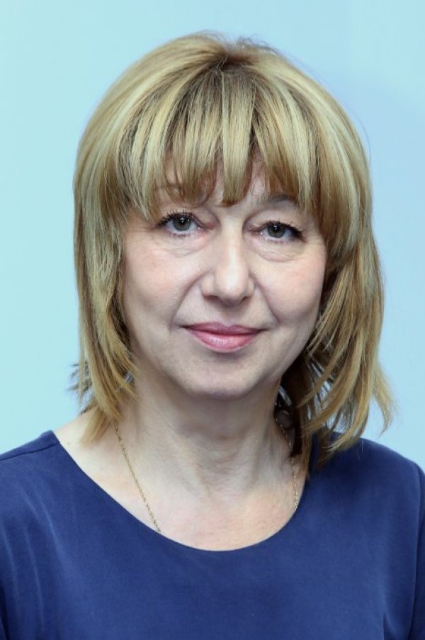 Анелия Клисарова. Снимка: Пресцентър БСП