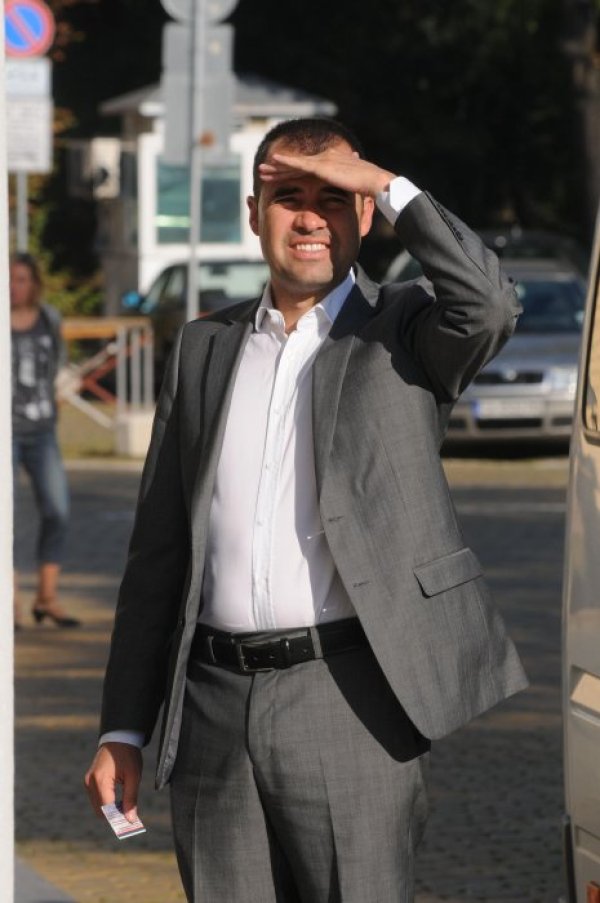 Май днес сте по-малко, я пак да видя. Снимка: Булфото