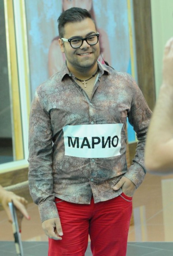 Марио Владимиров, на 22 години, работи в арт галерия в Германия, религиозен. Завършил е моден дизайн. Снимка: Булфото