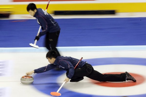 Японският отбор по време на първенството по кърлинг на Азия и Океания. Снимка: БТА