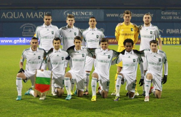 Отборът на Лудогорец превзе и стадион &quot;Максимир&quot; в Лига Европа, побеждавайки Динамо (Загреб) като гост с 2:1 в последен мач от груповата фаза. Попаденията реализираха Даниел Абало (28) и Роман Безяк (72). Снимка: Булфото