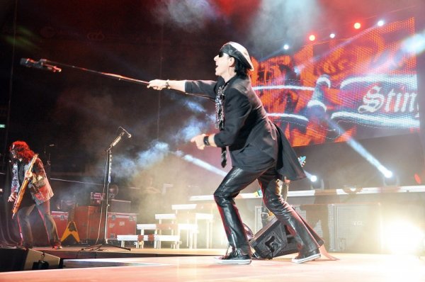 Публиката също пя хитовете на Scorpions. Снимка: Dnes.bg