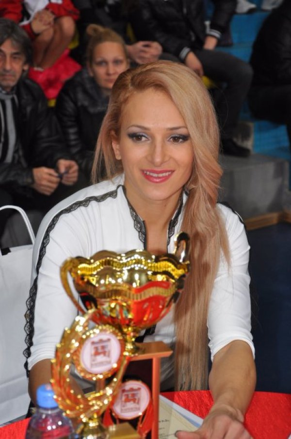 Световната шампионка по таекуондо и кикбокс Албена Малчева-Ситнилска е Спортист номер 1 на Благоевград за втора поредна година. Снимка: БТА