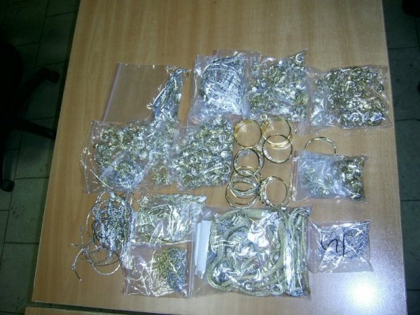 Конфискуваните бижута на&quot; Капитан Андреево&quot;. Снимка Агенция &quot;Митници&quot;