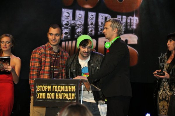 Део и Скандау взимат приза за летен хит. Снимка: Dnes.bg