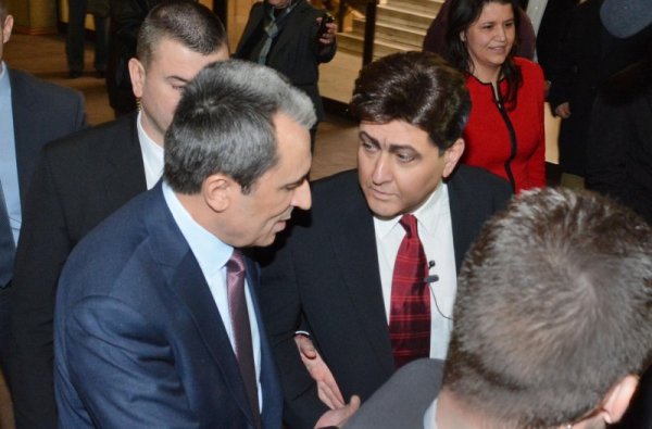 "Първанов" с премиера. Снимка: Булфото