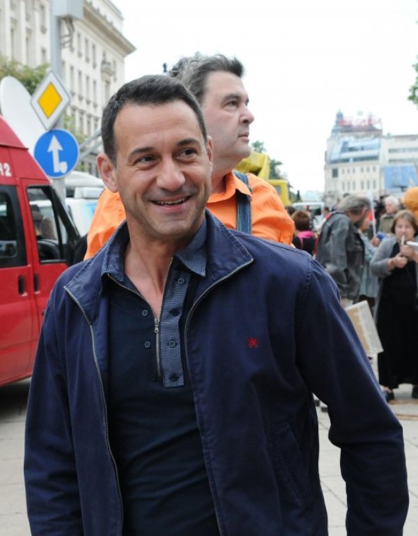 Камен Воденичаров също подкрепя "сините". Снимки: Булфото