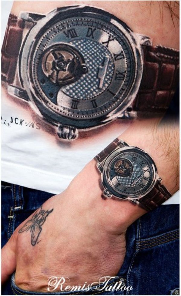 3D татус на часовник дело на Remis Tattoo. Снимка: blog.tattoodo.com