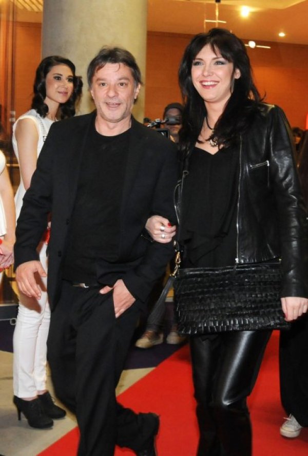 Мариан Вълев под ръка с Жени Калканджиева Снимка: Булфото