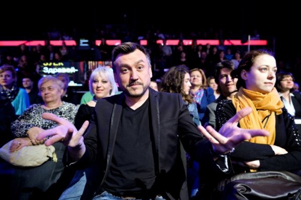 Любо бе сред зрителите. Снимка: Като две капки вода