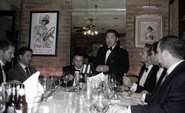 46 дни мъжете се оправят за излизания. Снимка: Flickr